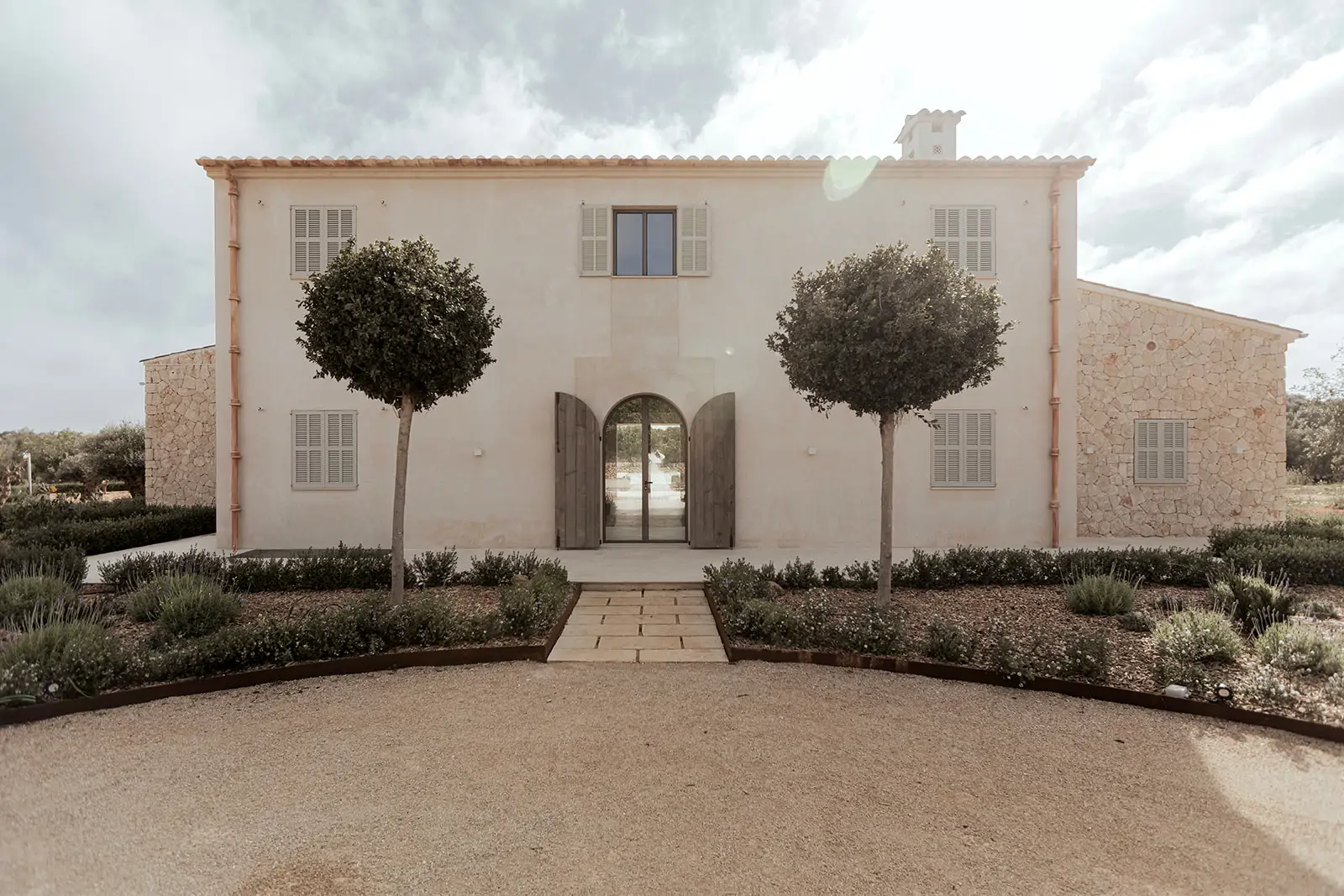 Arquitectura y Diseño – Agosto 2025